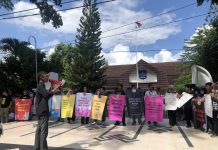 Jurnalis NTB Gelar Aksi Hari Pers Sedunia di Depan Kantor Gubernur NTB